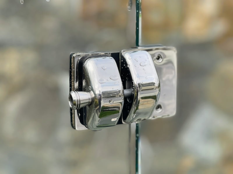 Visage Glass to Glass Latch